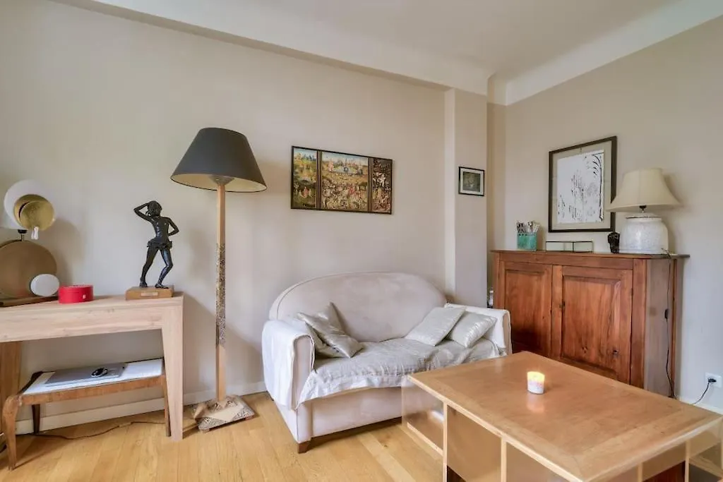 Calme A Buttes-chaumont Apartment *